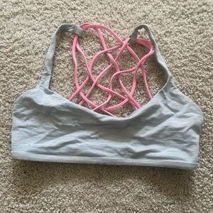 Lululemon sports bra